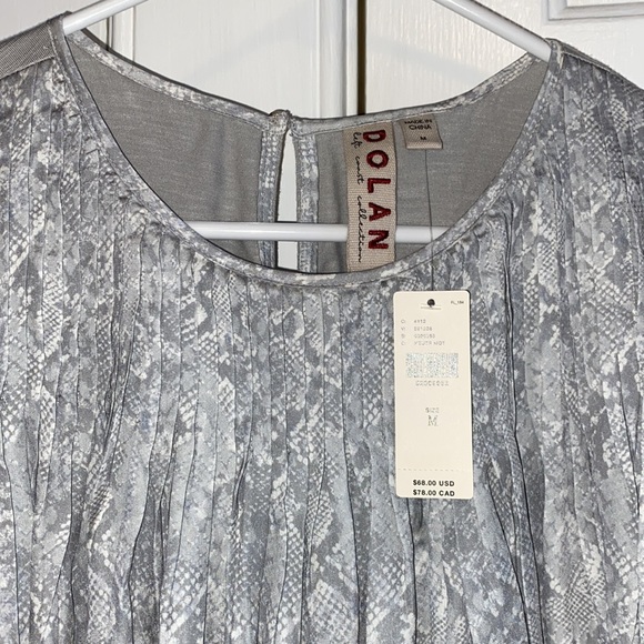 Anthropologie NWT Dolan Pleated Gray Snakeskin Blouse size Medium - Picture 4 of 8